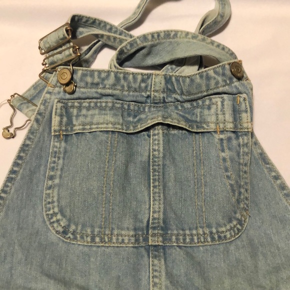 Topshop Pants - Topshop moto Jean overall shorts size 2